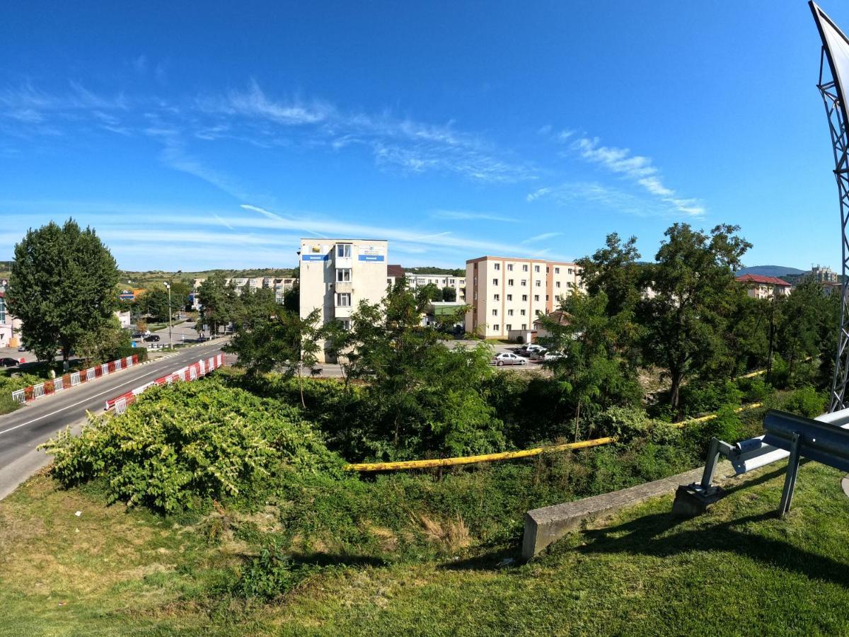 Apartment Cozy 1 Bedroom Nearby Value Center Mall