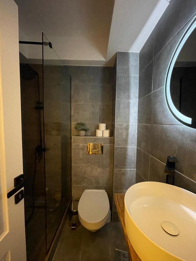 Cozy 1 Bedroom Nearby Value Center Mall