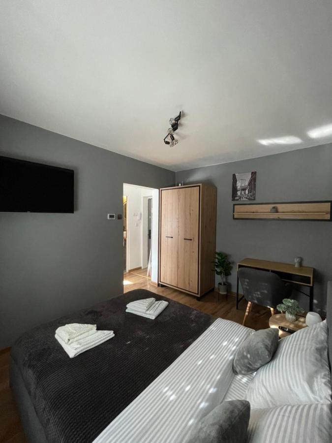 Cozy 1 Bedroom Nearby Value Center Mall * Zalau