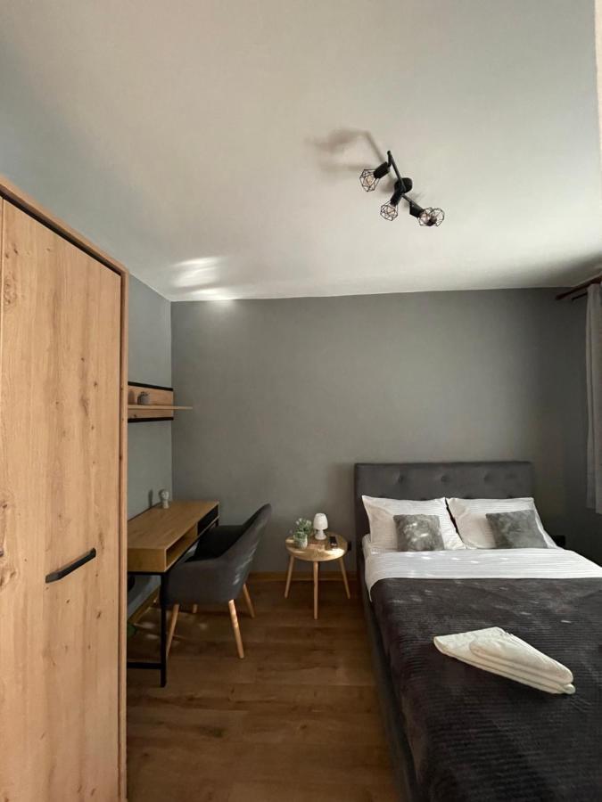 Apartment Cozy 1 Bedroom Nearby Value Center Mall Zalau